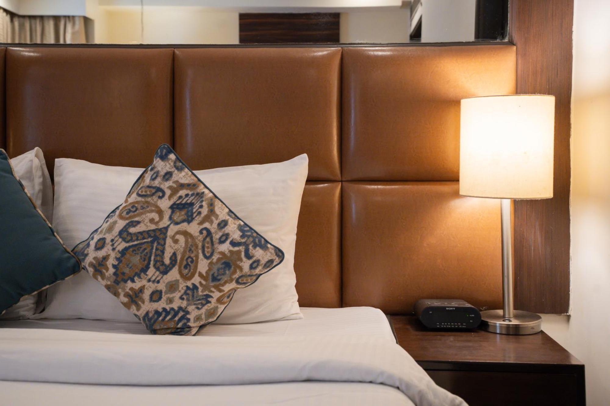 Ahuja Residency Cyber City II Gurgaon Luaran gambar