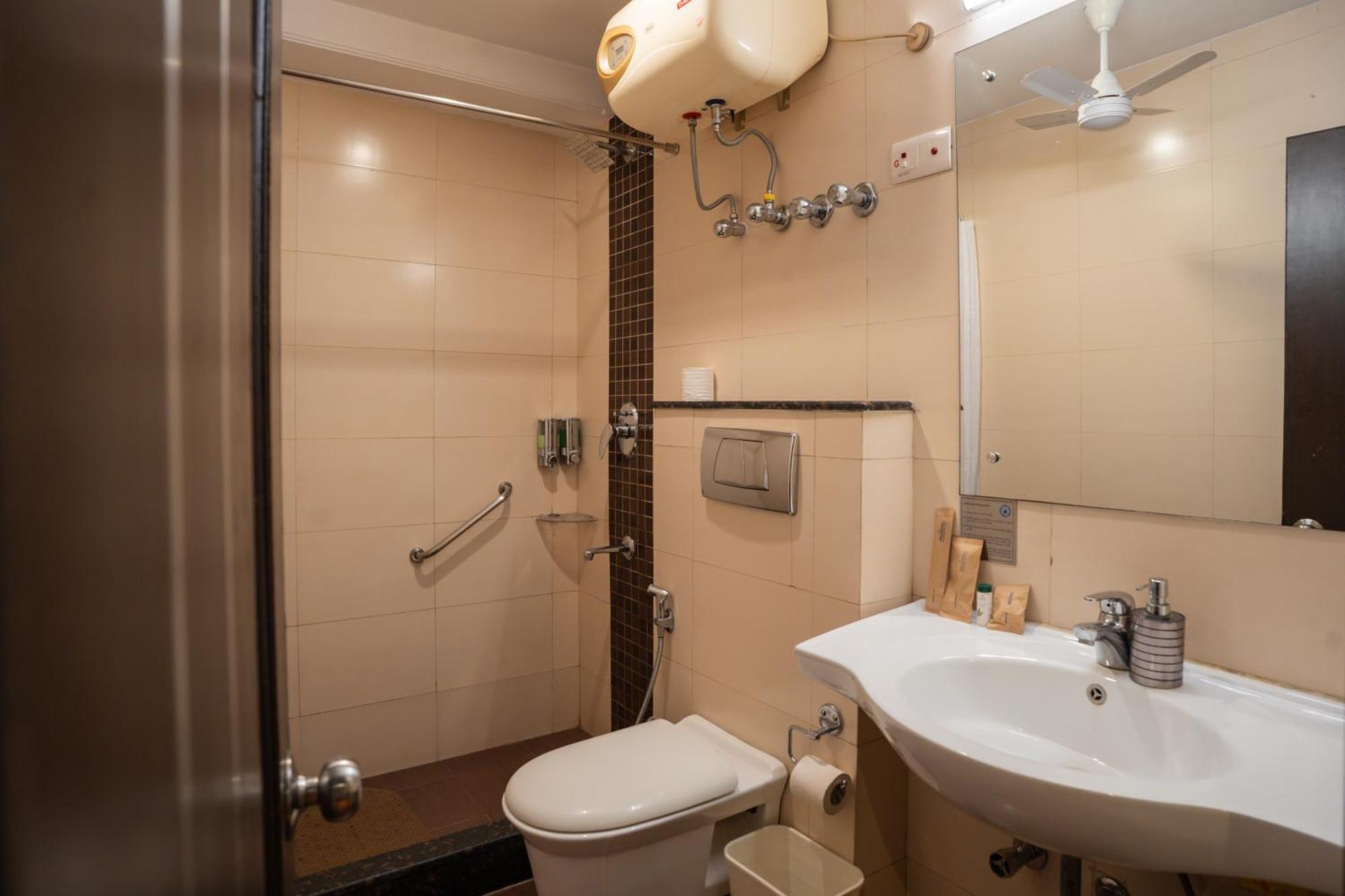Ahuja Residency Cyber City II Gurgaon Luaran gambar