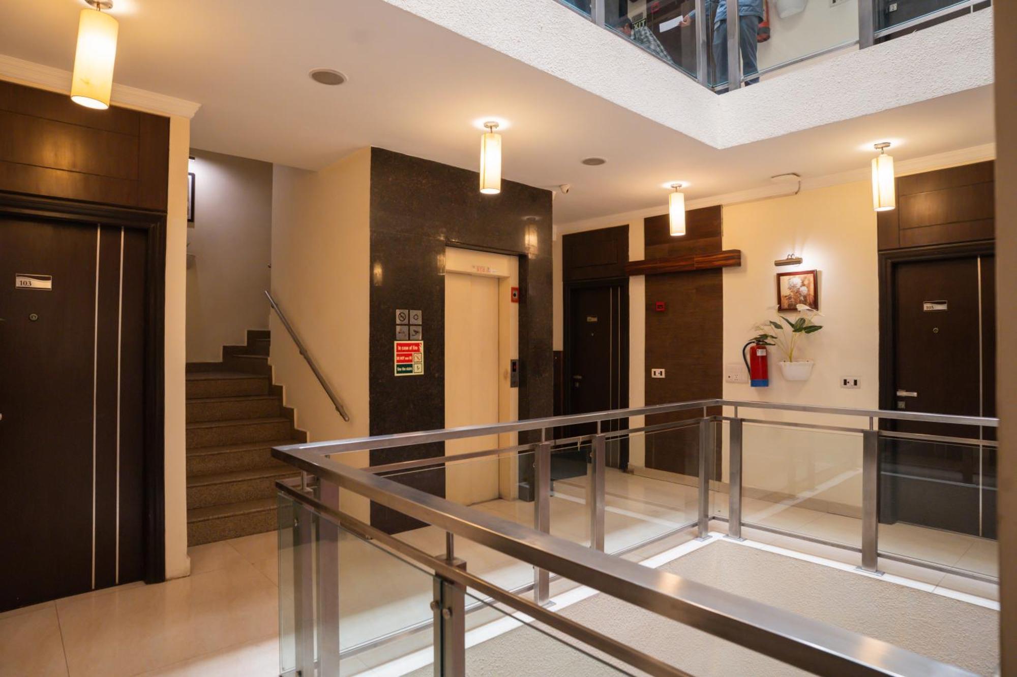 Ahuja Residency Cyber City II Gurgaon Luaran gambar