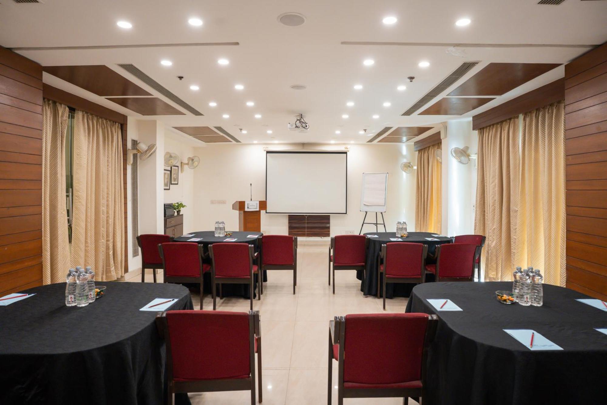 Ahuja Residency Cyber City II Gurgaon Luaran gambar