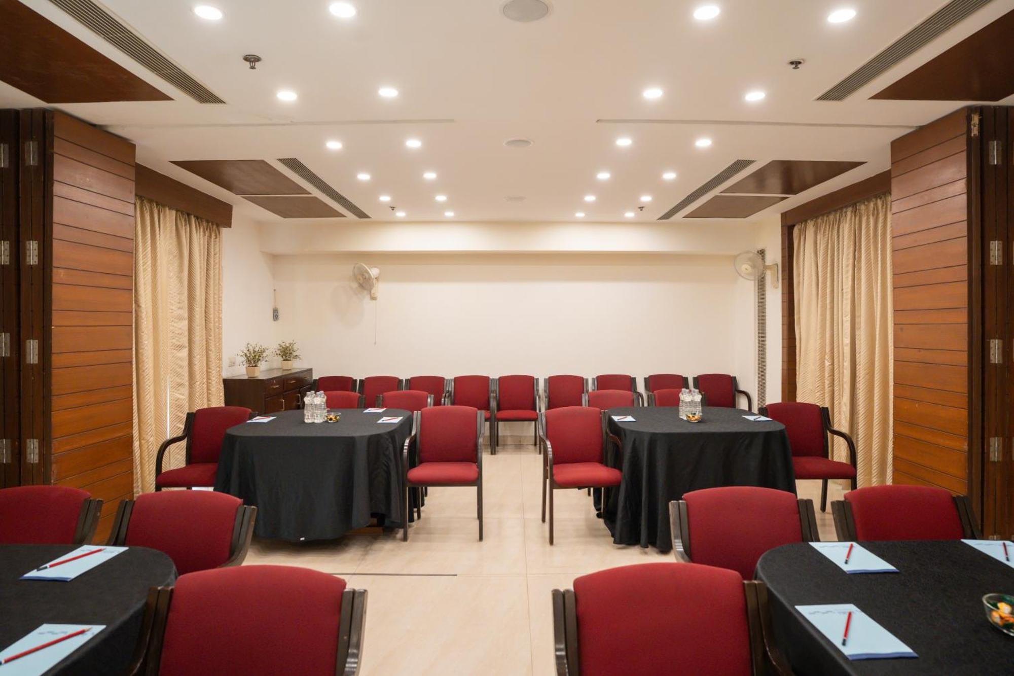 Ahuja Residency Cyber City II Gurgaon Luaran gambar